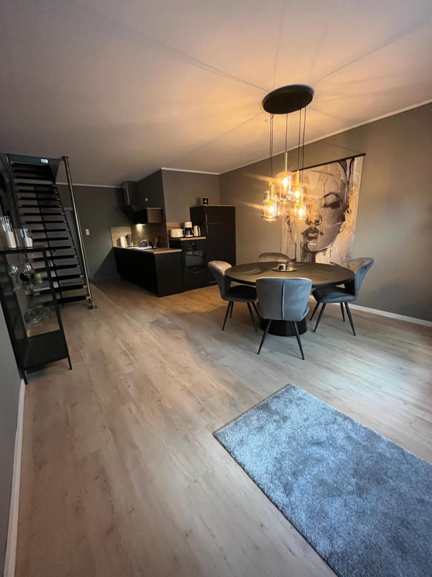 Apartment Designerfleck *
